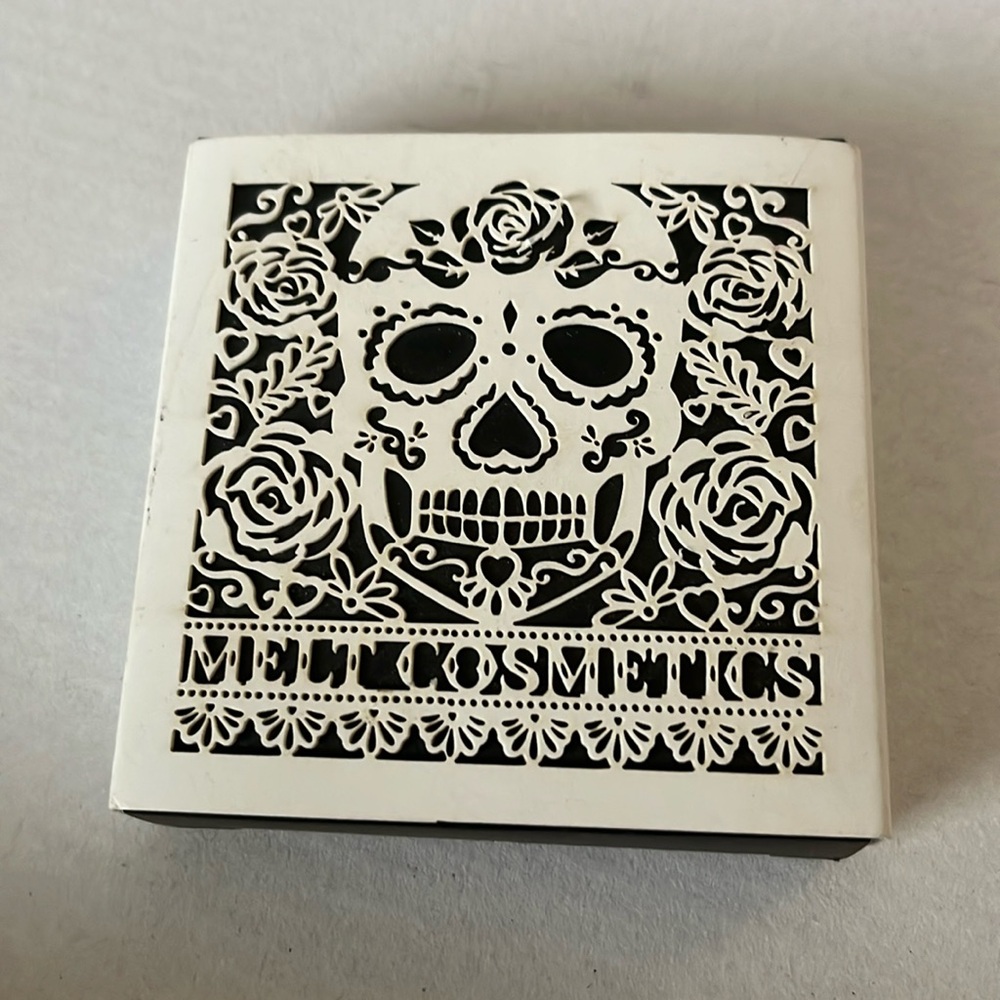 Limited edition Melt Cosmetics Iluminacion Digital Dust Highlight